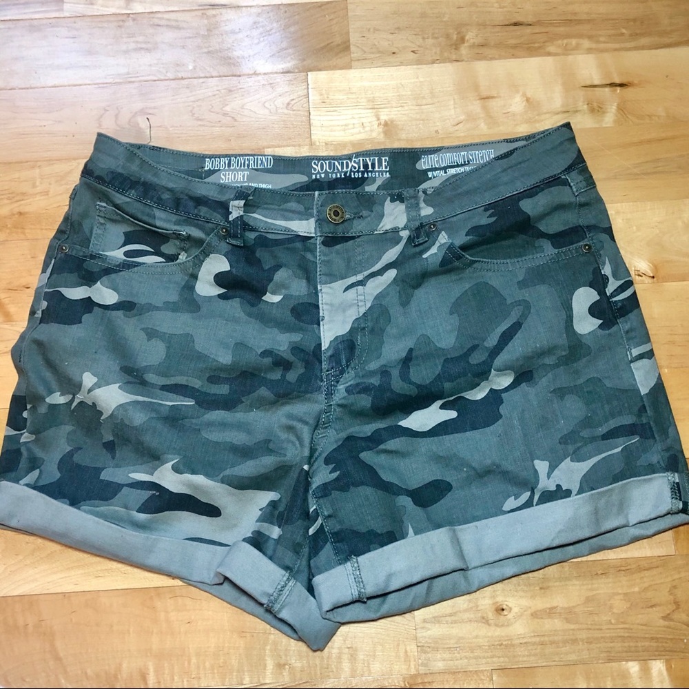 Sound/Style Camo Boyfriend Shorts